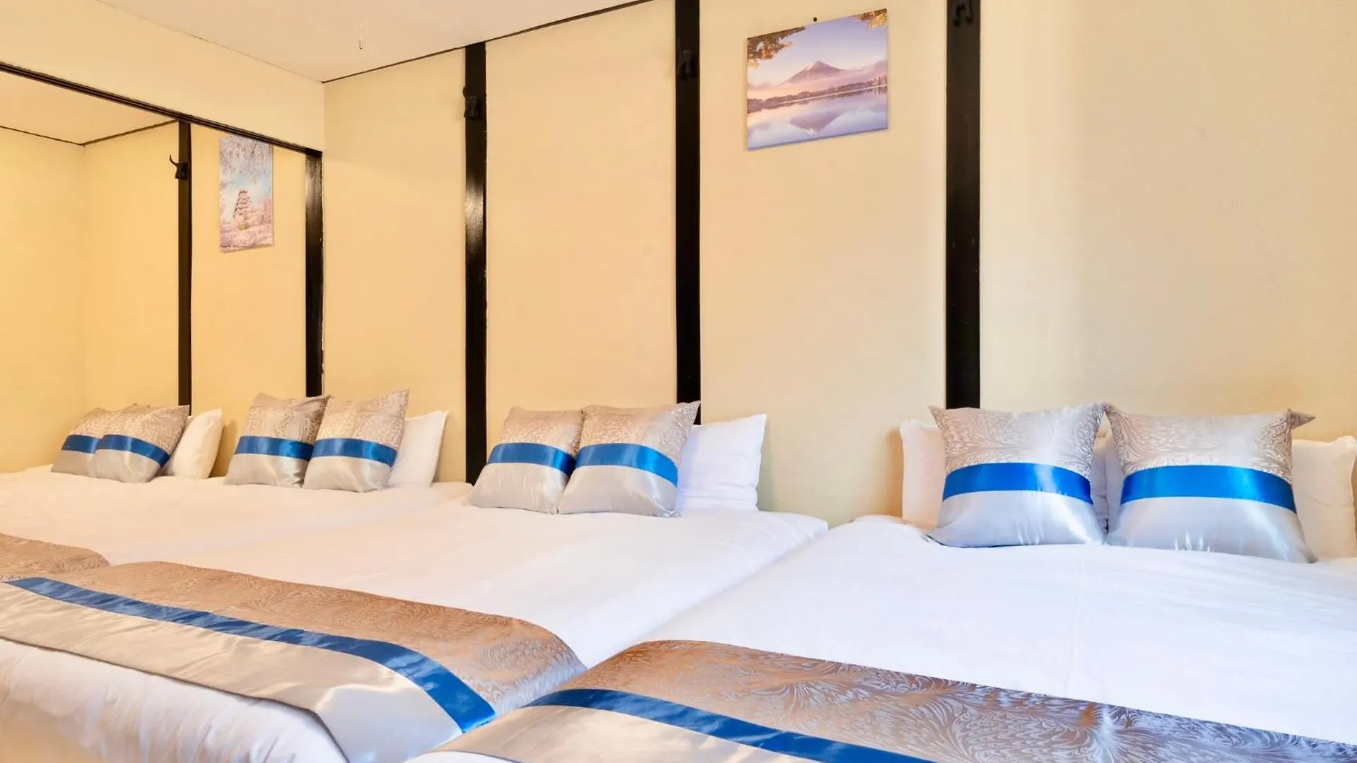 Daire Kizuna 絆 - 5 Bedding In 2 Tatami Rooms, Max 11, 1 And A Half Bath Rooms, 30Min To Usj, Kaiyukan Aquarium & Namba, 12Min To Kyocera Dome, , Japanese Style Private House Rental Osaka