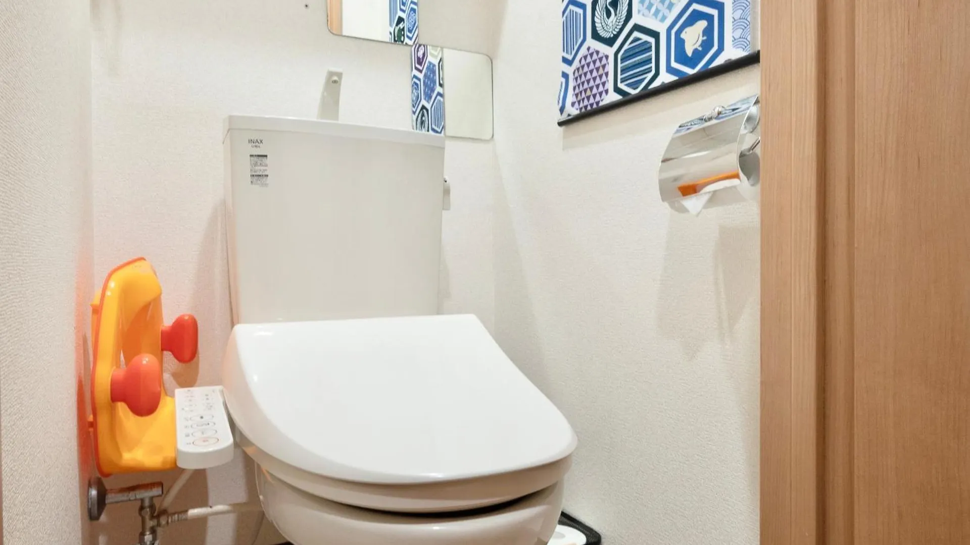 Kizuna 絆 - 5 Bedding In 2 Tatami Rooms, Max 11, 1 And A Half Bath Rooms, 30Min To Usj, Kaiyukan Aquarium & Namba, 12Min To Kyocera Dome, , Japanese Style Private House Rental Osaka 0*,