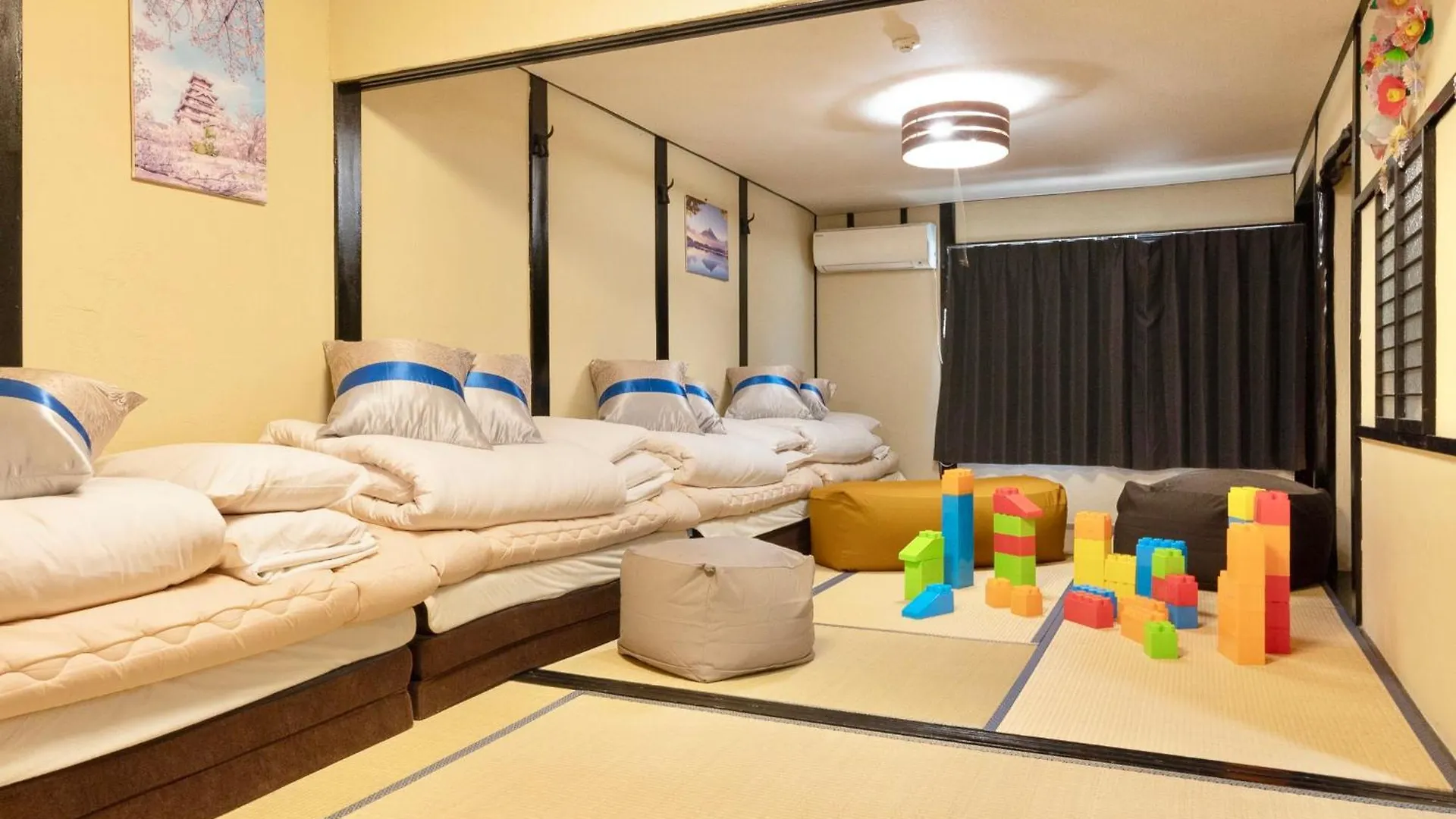 Kizuna 絆 - 5 Bedding In 2 Tatami Rooms, Max 11, 1 And A Half Bath Rooms, 30Min To Usj, Kaiyukan Aquarium & Namba, 12Min To Kyocera Dome, , Japanese Style Private House Rental Ósaka Apartmán