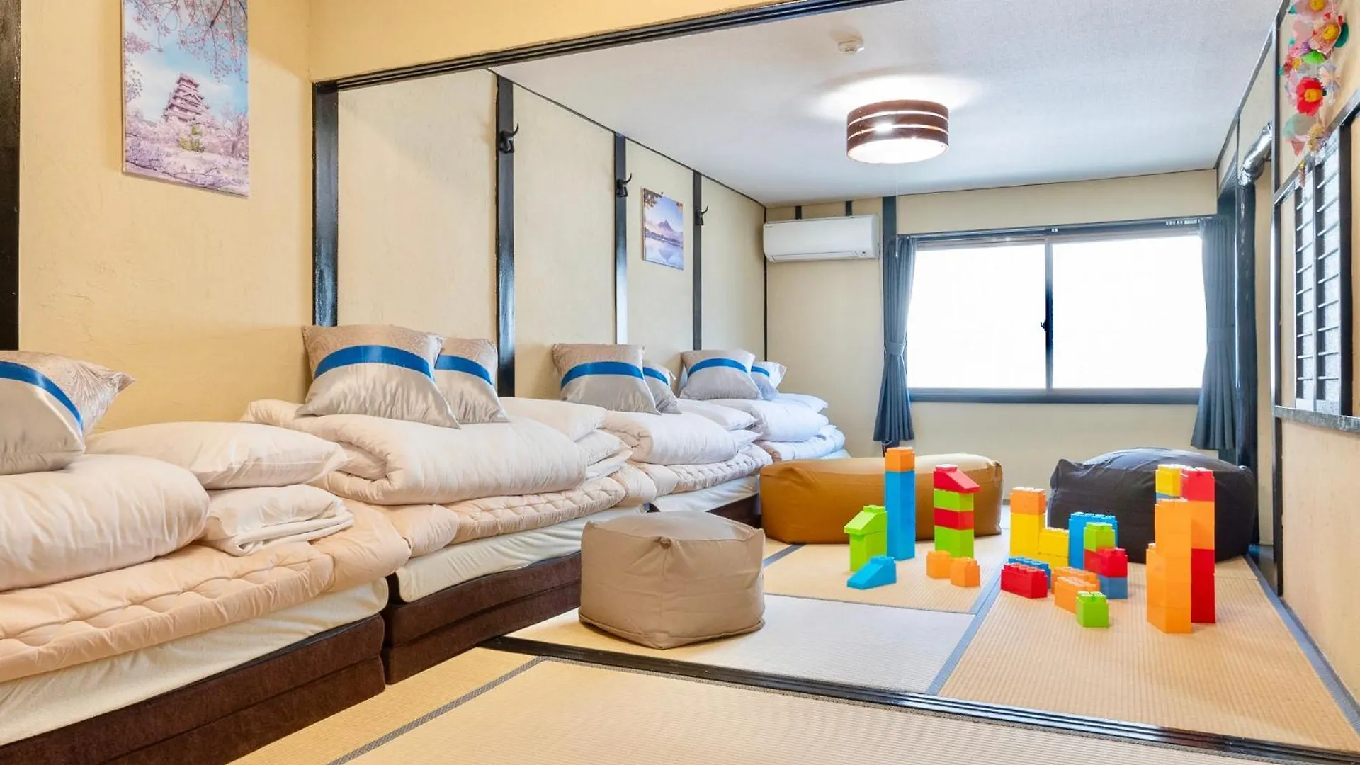 Kizuna 絆 - 5 Bedding In 2 Tatami Rooms, Max 11, 1 And A Half Bath Rooms, 30Min To Usj, Kaiyukan Aquarium & Namba, 12Min To Kyocera Dome, , Japanese Style Private House Rental Ósaka