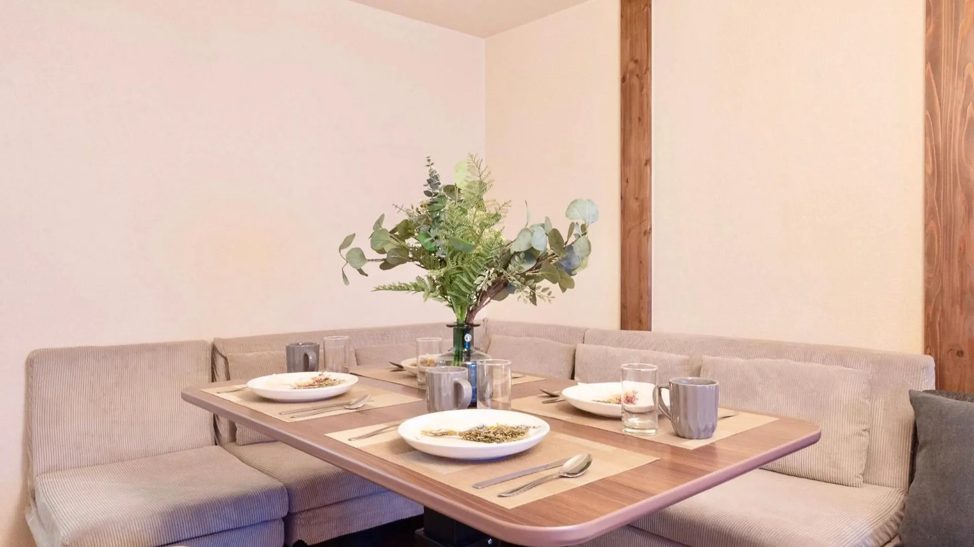 Kizuna 絆 - 5 Bedding In 2 Tatami Rooms, Max 11, 1 And A Half Bath Rooms, 30Min To Usj, Kaiyukan Aquarium & Namba, 12Min To Kyocera Dome, , Japanese Style Private House Rental Ósaka Japonsko