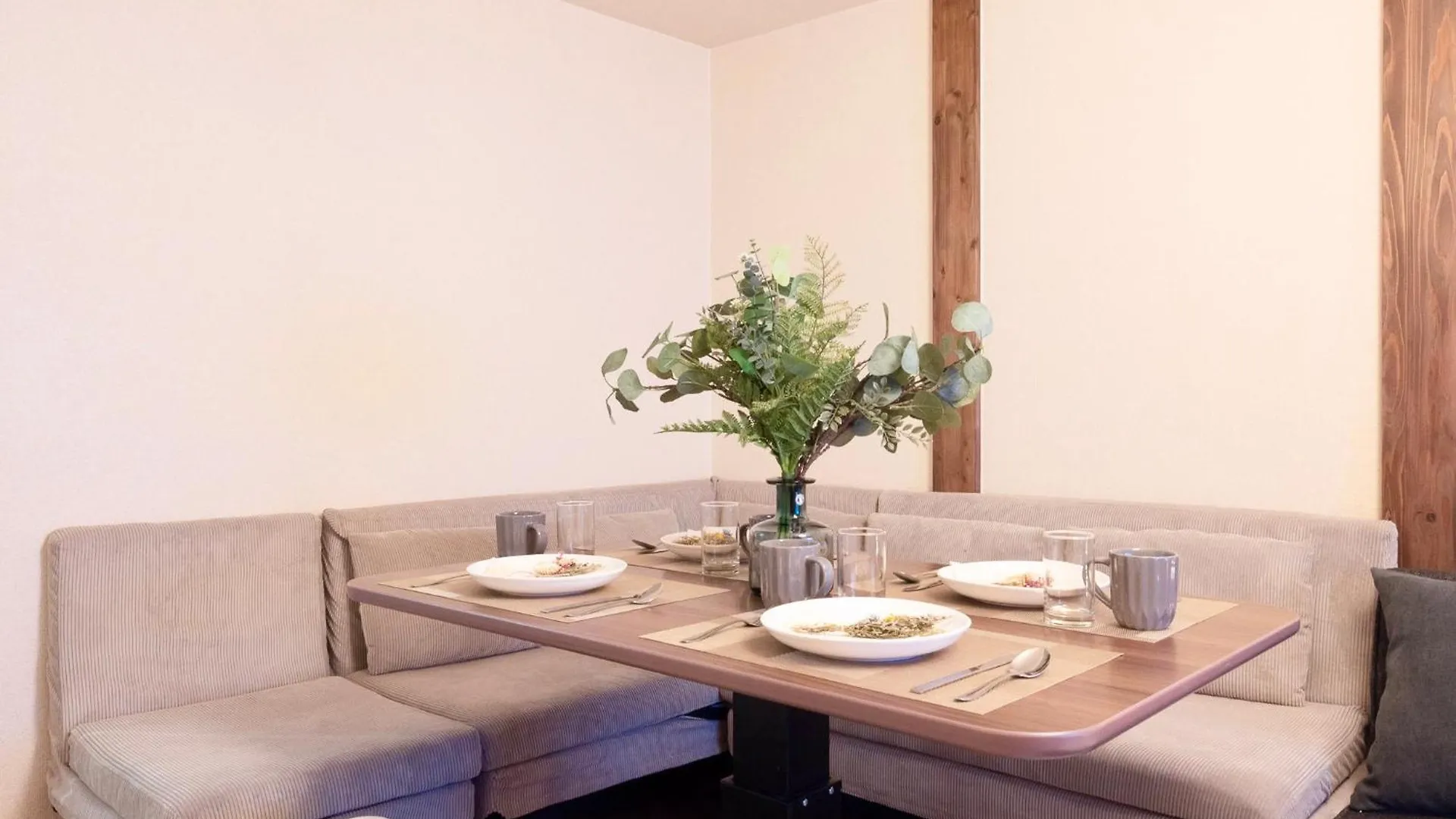 Apartmán Kizuna 絆 - 5 Bedding In 2 Tatami Rooms, Max 11, 1 And A Half Bath Rooms, 30Min To Usj, Kaiyukan Aquarium & Namba, 12Min To Kyocera Dome, , Japanese Style Private House Rental Ósaka Japonsko